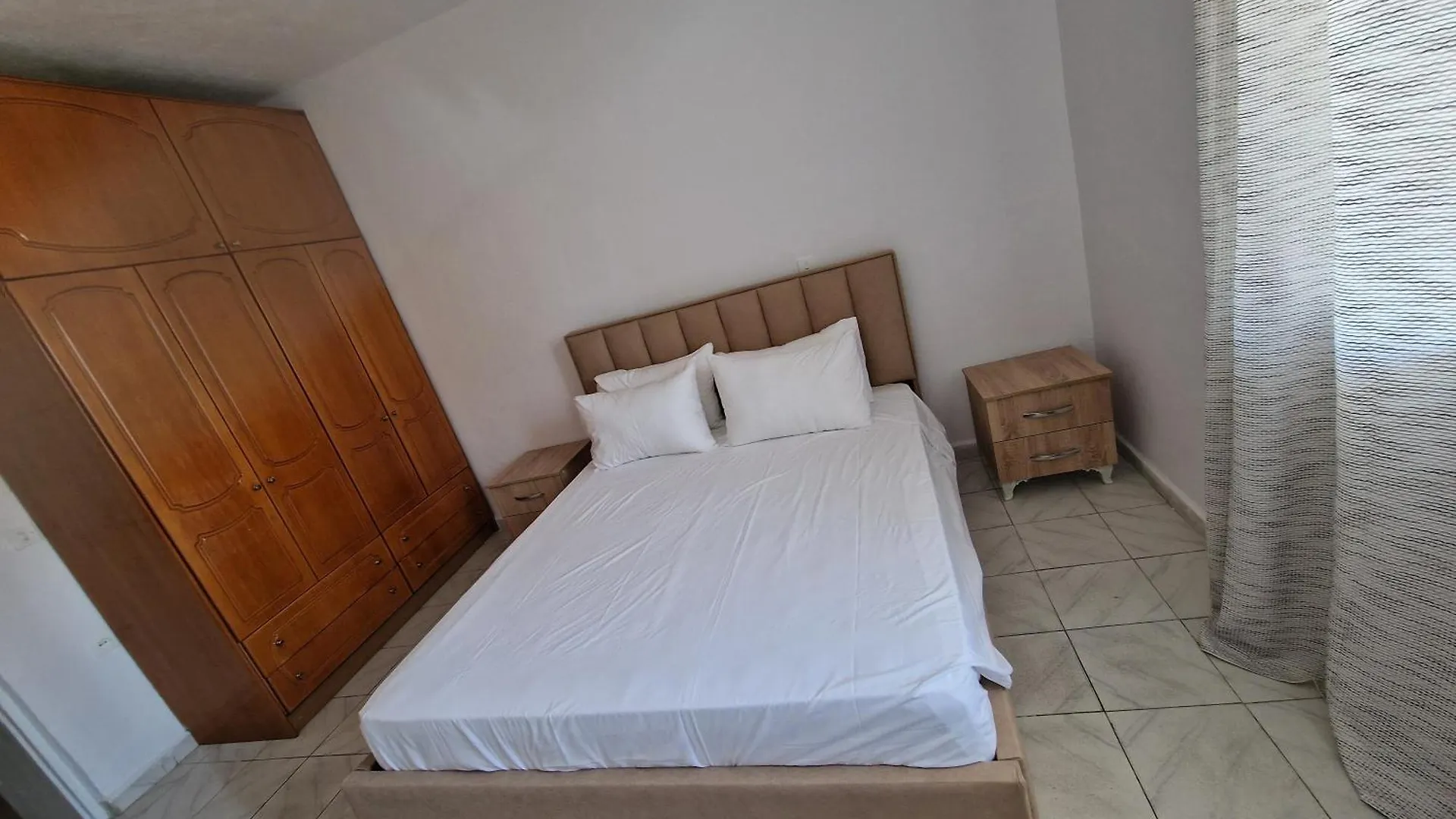 Cozy Apartament Sarand Sarande 0*,