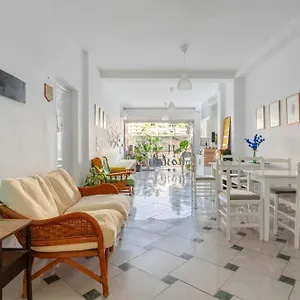 Hostel Hasta La Vista, Saranda
